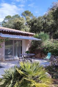 Appartements T2 CALME + cadre verdoyant : photos des chambres