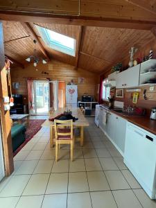 Chalets Chalet*** tout confort a 5 km de la plage : photos des chambres