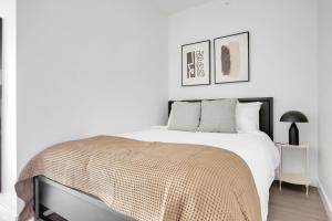 S Loop Studio w Pool Gym Spa nr Grant Park CHI-739