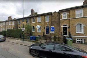 2 Bedroom Victorian Garden Flat
