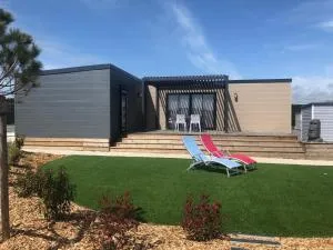 Vacances à 6 dans un Domaine avec piscine chauffée - Givrand