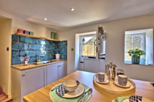 The Snug at Ruston, Cosy Dog Friendly Cottage