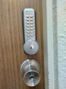 Great location Only 1 minute to St G-18 Ginza Line