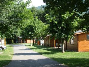 Maisons de vacances Mobile home at the foot of the Beille plateau, nature campsite by the river : photos des chambres