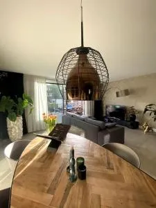 Herenhuis aan de gracht - Zuidschermer