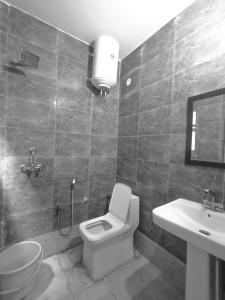 Kerala Harmony Inn - 2Min Away Nizamuddin Railway Station