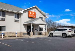 Econo Lodge Inn & Suites Canandaigua - Finger Lakes Area