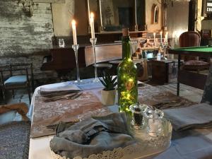 B&B / Chambres d'hotes Chateau Gros Puy, Petit Chateau chambre d'hote : photos des chambres