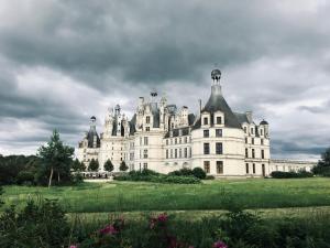 Villas Domaine Oranga, un design elegant au luxe epure pres des Chateaux de la Loire : photos des chambres