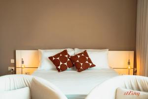 Seafront Studio with Stunning Terrace - Sliema, Malta