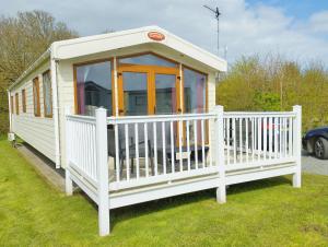 Sand Le Mere Holiday Village Caravan hire