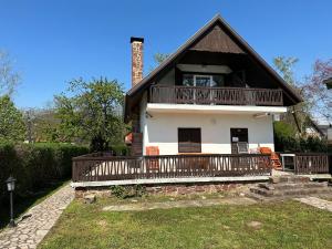 Hangulatos Balaton parti nyaraló