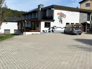 La Irmania Pension - 雷丹尼茨恩