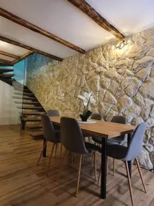 NEW VILLA IN OLD CENTER - Pag - 帕格