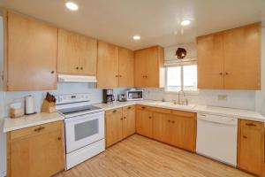 Waterfront Lakeport Rental Home with Private Dock!