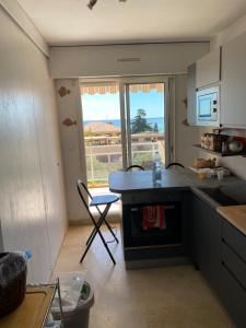 Appartements Cote Azur vista mare 50 m spiaggia : Appartement 1 Chambre