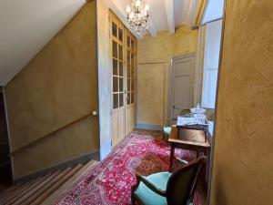 Suite dans un château dans le Haut Anjou