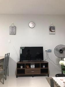 Camella Homes Bacolod Condo - Ibiza Bldg Unit 5O for rent! with WIFI and Netflix!