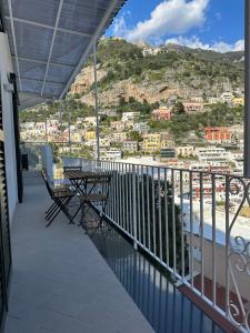 Queen View Apartment - No kitchen