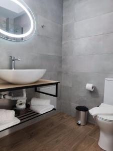 Pagani Blue - Luxury Maisonette B2