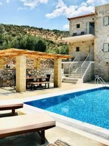 Family sea view villa with Private pool - Nomitsís