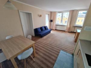 10Q - Z6 Apartment 401