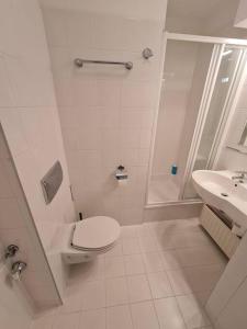 10Q - Z6 Apartment 405