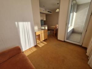 10Q - Z6 Apartment 405