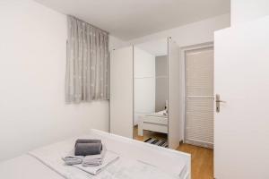 Diana 1, modern sea view apartment 