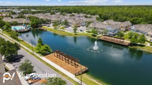 2222 Venettian Bay retreat- 3 bedroom full of amenities