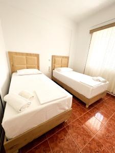 Garden Villa Sarande Apt-3