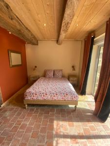 B&B / Chambres d'hotes Domaine Des Tours Vauquelin : Chambre Lit Queen-Size 