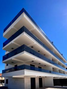 Modern Mediterranean Luxury Apartment