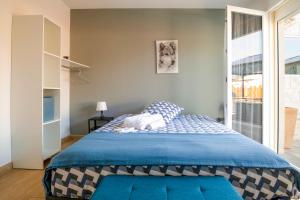 Maisons d'hotes Chambre privee chez Les Maisons Loli'days : Chambre Double - Vue sur Jardin