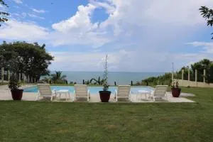 Secluded Ocean Front Overlooking the Marina - El Rodeo