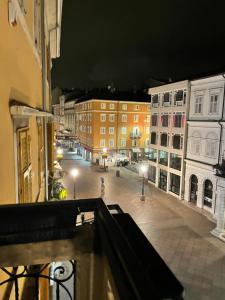 Linden Korzo with balcony