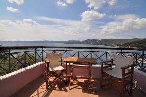 Zennova #42 Pirgadikia Sky & Sea Home