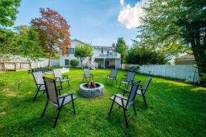 New Beach Home near Stamford DowntownShippan