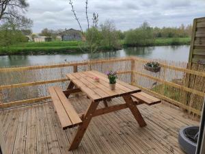 Maisons de vacances Detente au bord du Loir - Spa Sauna - Gite 3 : photos des chambres