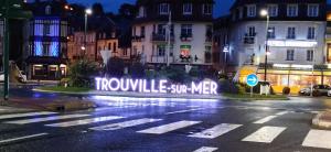 Appartements Studio Renove au calme avec Terrasse Trouville : photos des chambres
