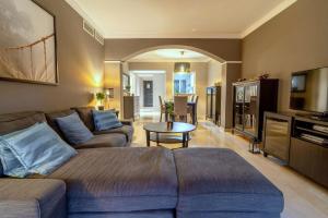 Stunning modern holiday Home Los Jardines de Santa Maria Golf, Elviria, Marbella