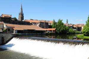 Hotels Logis Les Provinciales : photos des chambres