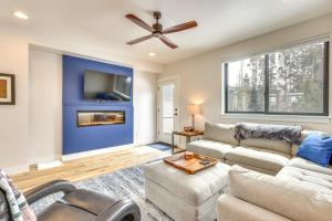 Sleek Fraser Townhome Less Than 8 Mi to Winter Park!