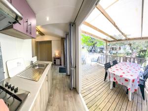 Campings 3 bedroom Chalets Camping Lei Suves - JoyCasa : Chalet 3 Chambres