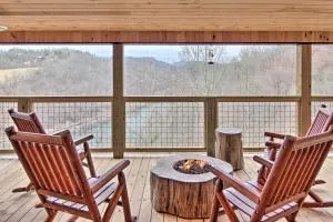 Marshall Home with Mountain View, 5 Mi to Downtown! - Marshall Marshall Home with Mountain View, 5 Mi to Downtown! - Marshall