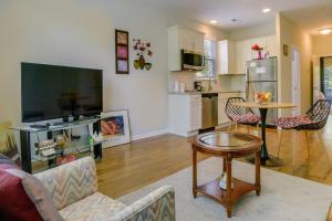 Sunny Apex Vacation Rental with Pool Access!