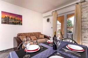 Apartments for families with children Lopar, Rab - 20692