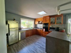 Wahroonga home among the Gum trees in Warburton