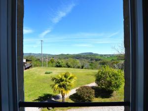 Maisons de vacances Graceful Holiday Home in Corr ze with Terrace : photos des chambres