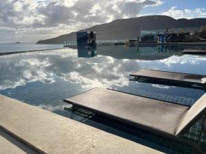 Apartamento fantástico, piscina vista mar